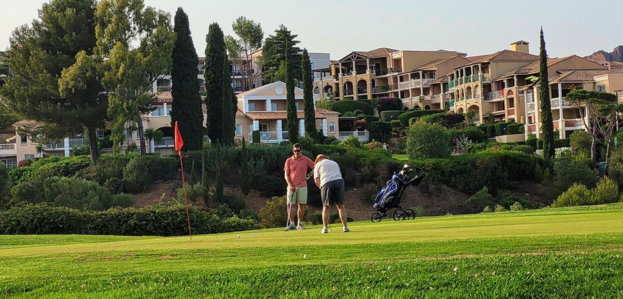 Agay Cap Esterel, Le Village Belvedere T2 Climatise Rez-De-Jardin, Vue Mer, Piscine Et Parking Inclus Сен-Рафаэль Экстерьер фото